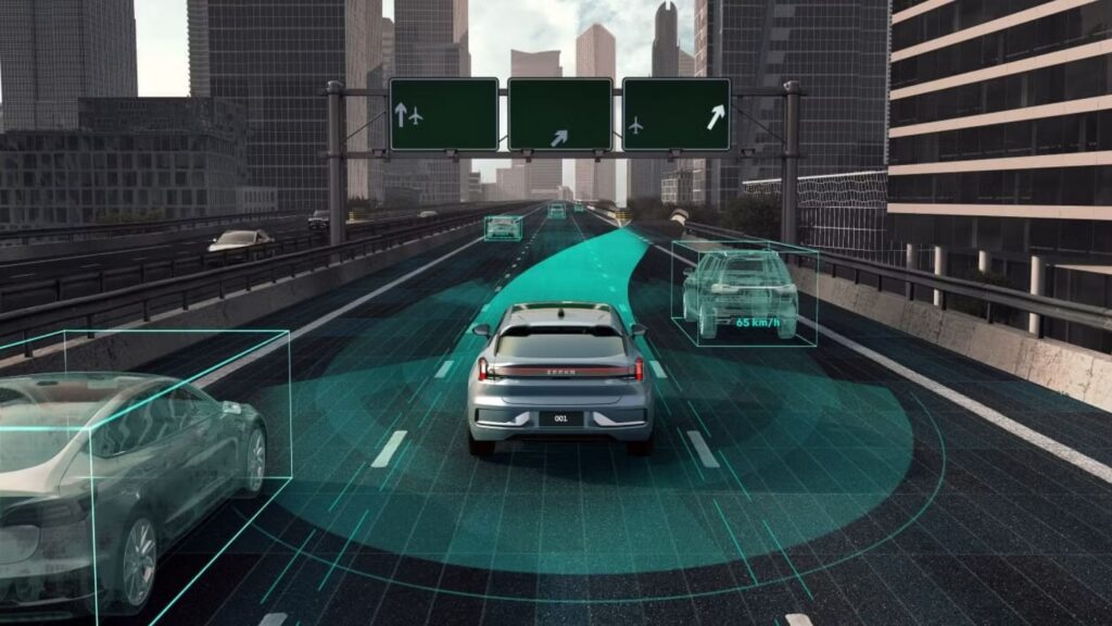 ZEEKR M Automoción -seguiridad- vigilancia maxima
